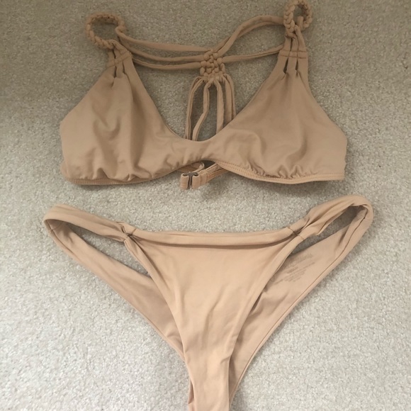 Frankies Bikini set size M, no signs of wear - Picture 1 of 4